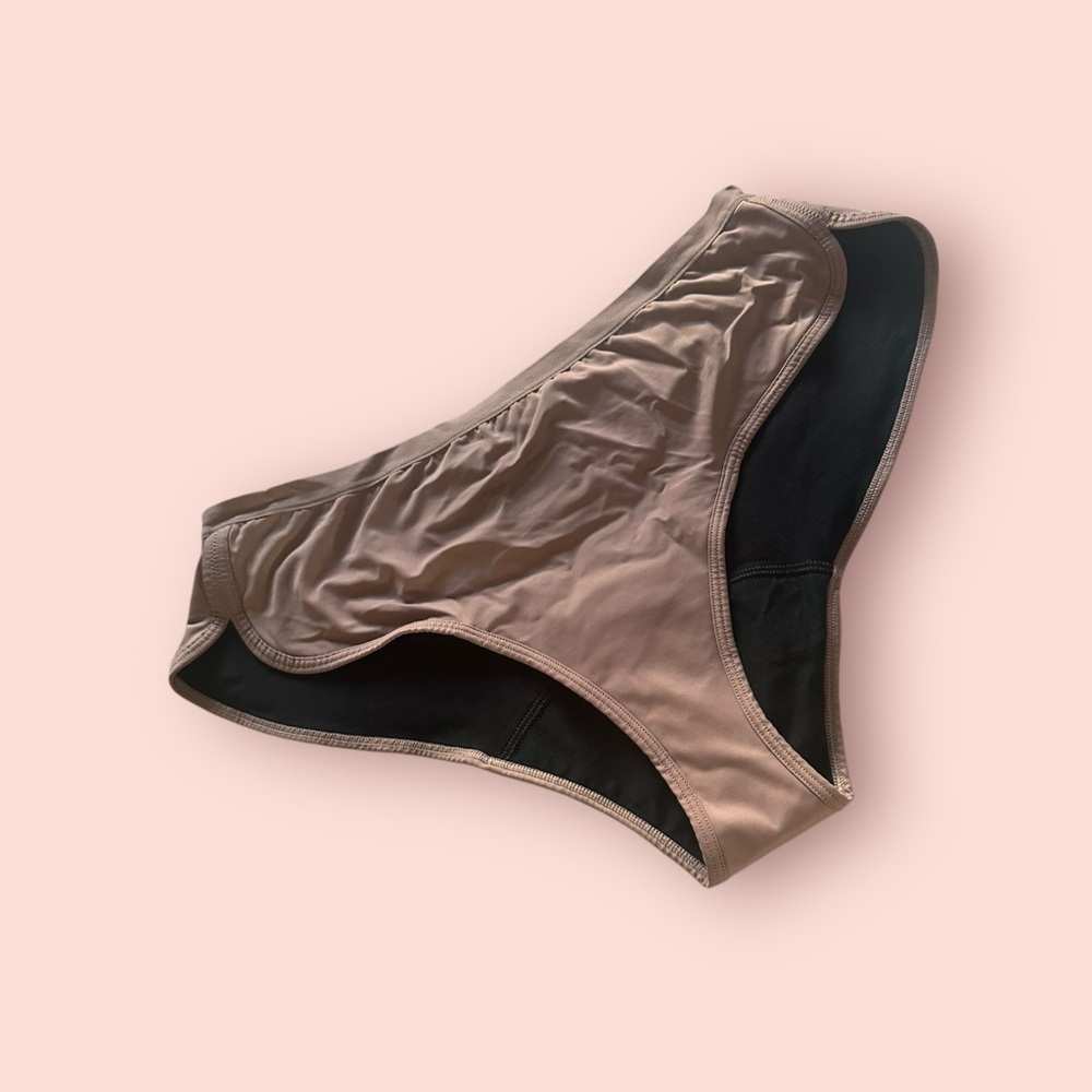 Thinx 2x Plum period technology Hipster Panty, medium flow (A02)
